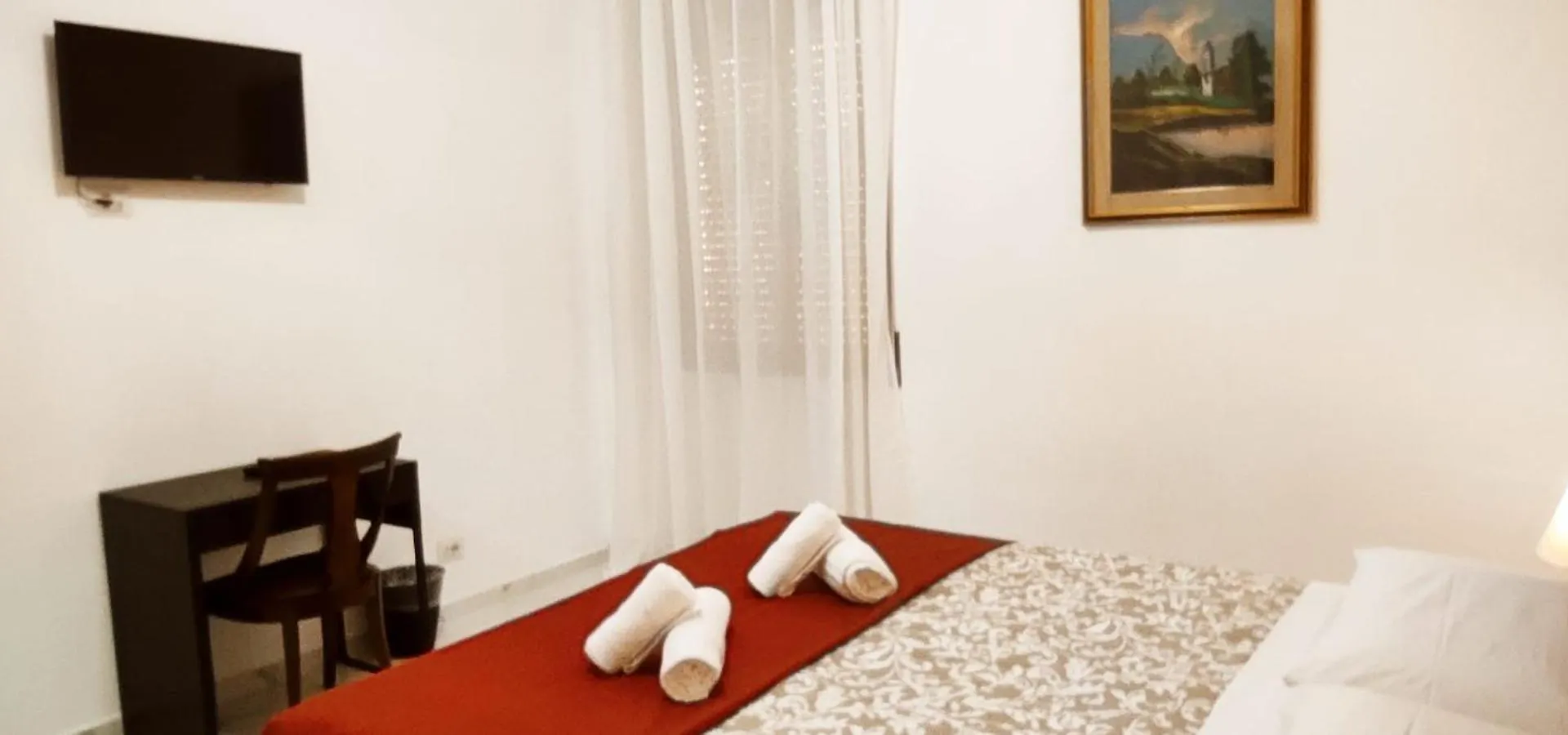 Stazione Telese 41 Bed & Breakfast Rome Italy