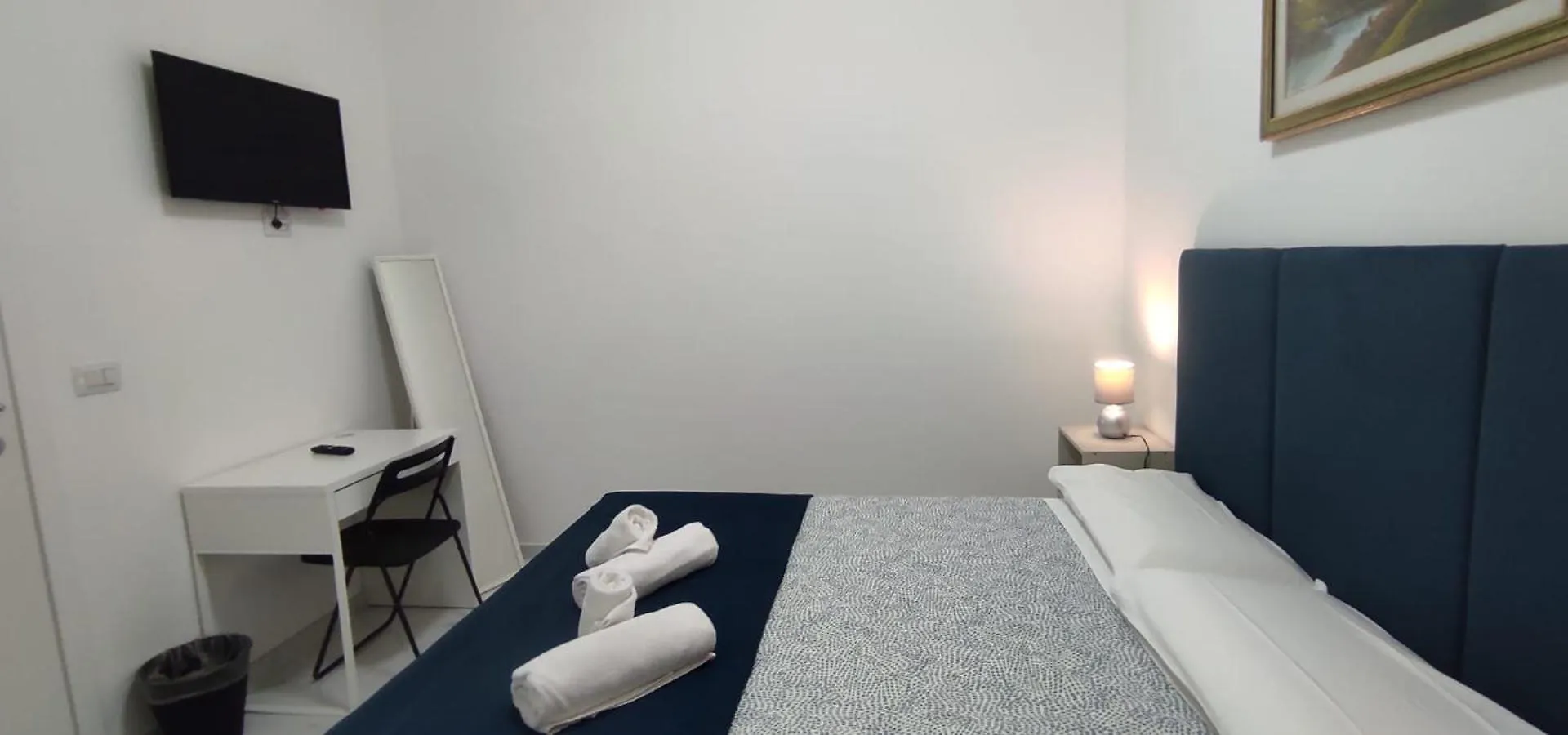 Stazione Telese 41 Bed & Breakfast Rome