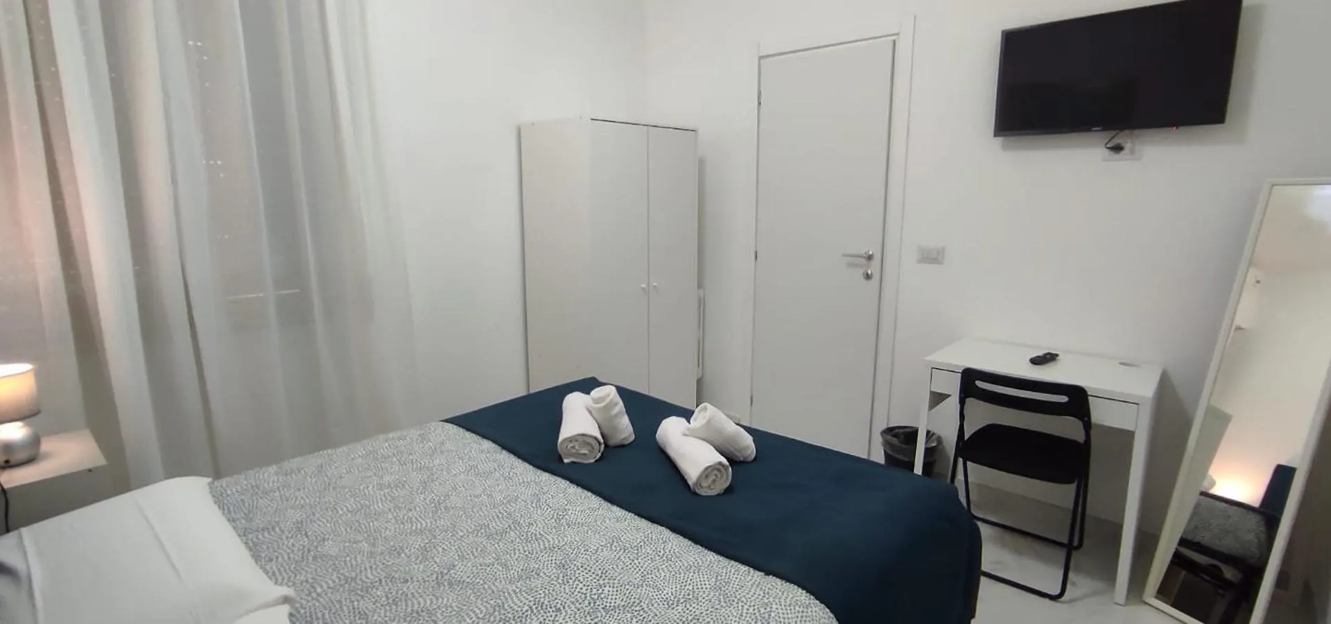 Stazione Telese 41 Bed & Breakfast Rome Italy